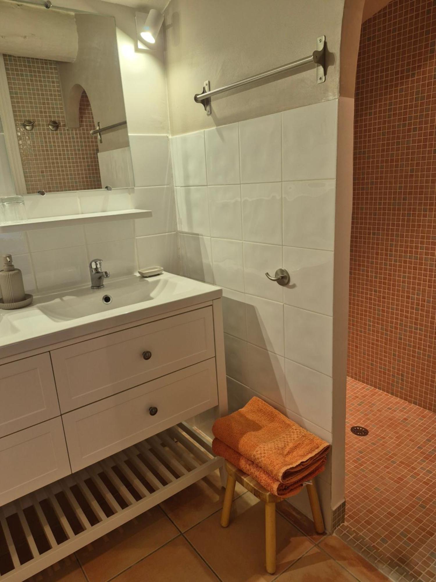 Mas Clement - Chambre Et Table D'Hotes リル・シュル・ラ・ソルギュ エクステリア 写真